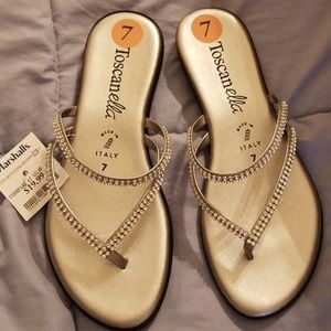 NWT Toscan rhinestone dress flip flops size 7